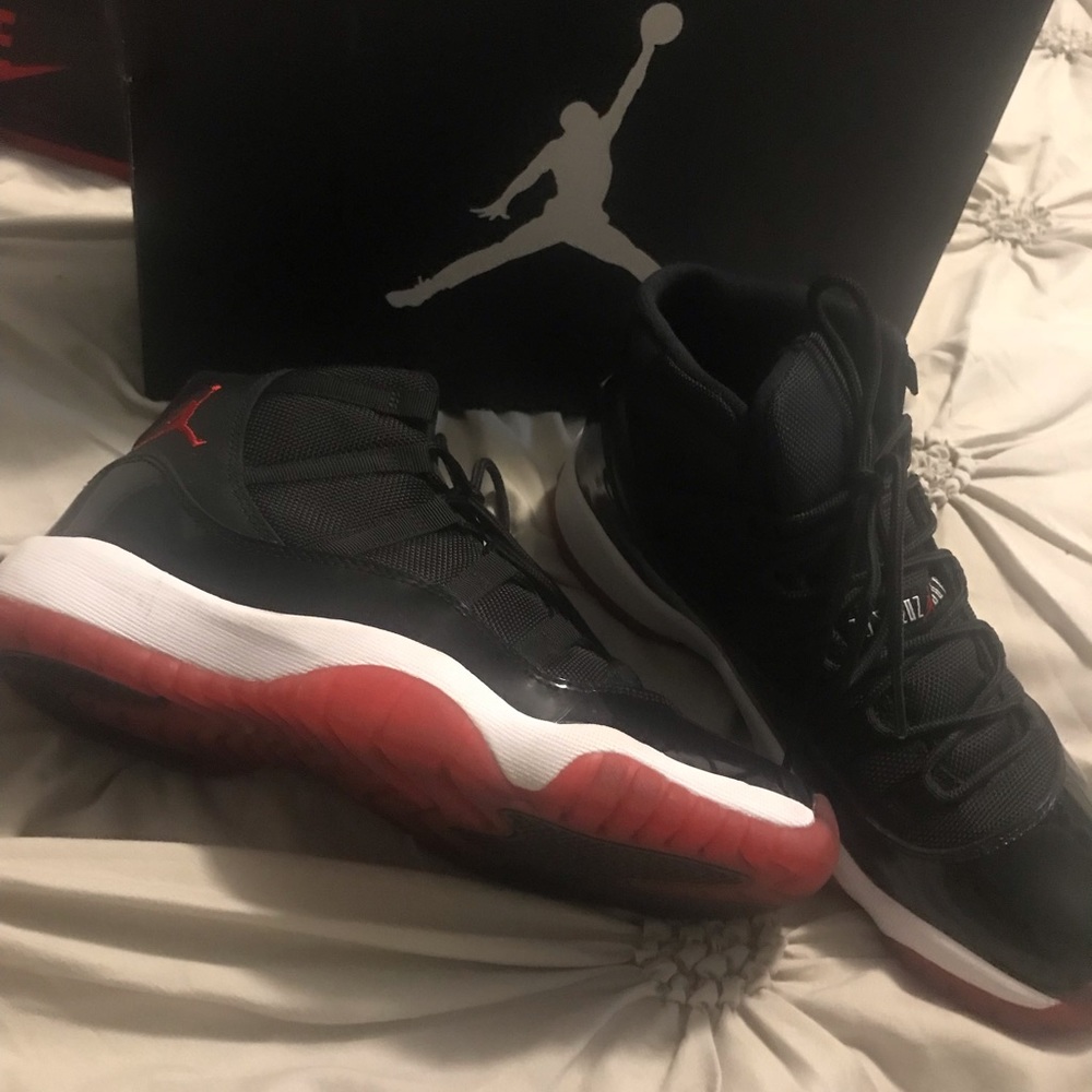 Air Jordan 11 retro (sold out, limited)